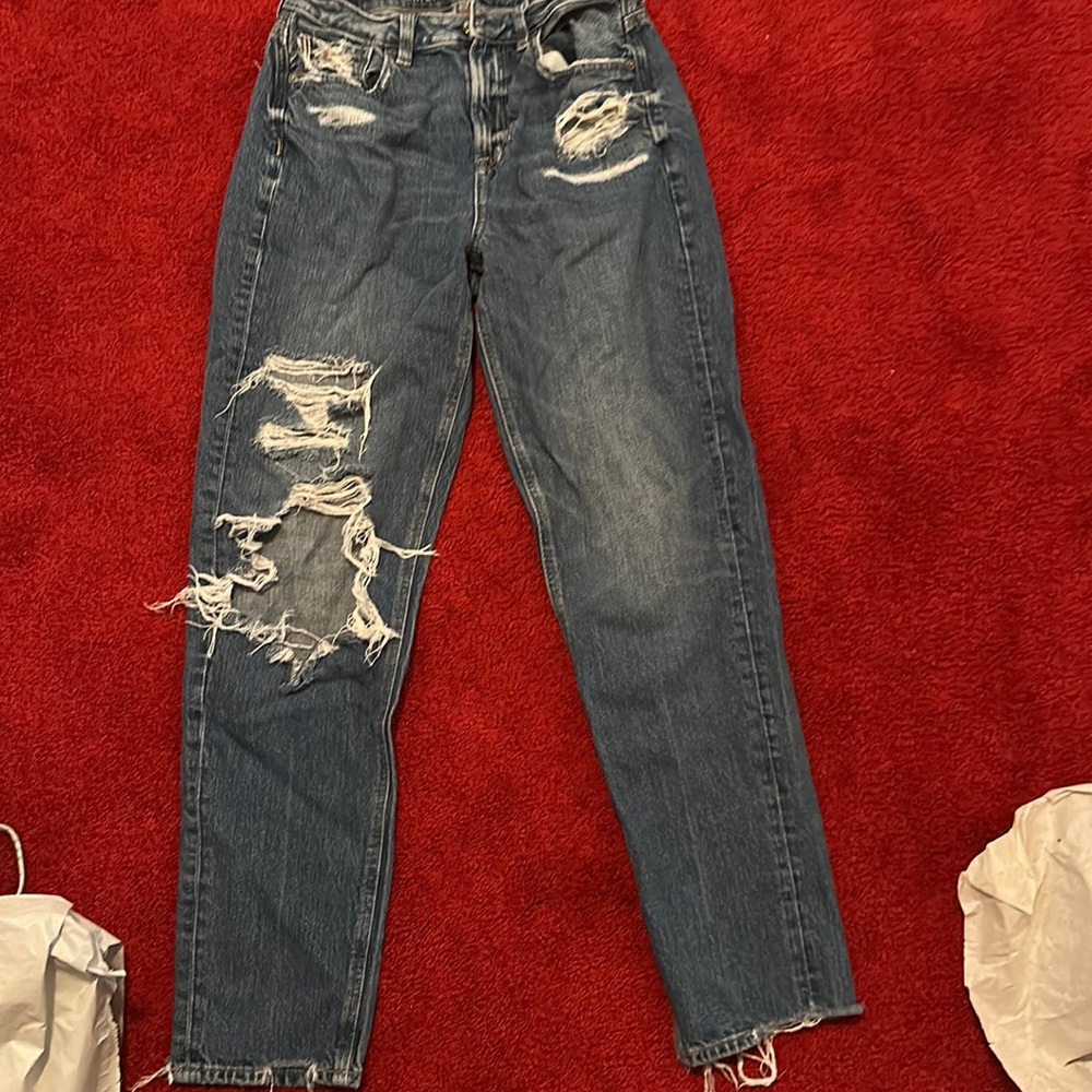 American Eagle Jeans. size 4 long.